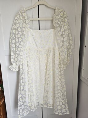 Vada Winter "Bina" White Daisy Babydoll Puff Sleeve Mini Dress Ren Faire Large